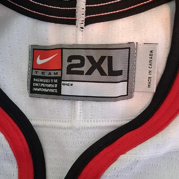 Nike Canada  Hockey Jersey - Embroidered Logos 5024 - Picture 4 of 8